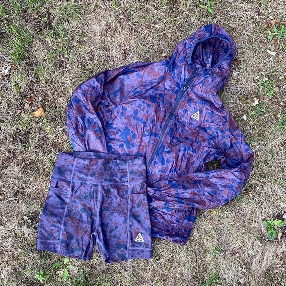 Nike ACG Workout Set - Picture 4 of 4